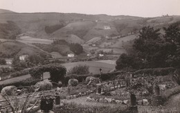 BIRIATOU - LA TERRASSE ET LES JARDINS DU RESTAURANT "BONNET-ATHENIA", VUE SUR L'ESPAGNE - BELLE CARTE PHOTO ANNEES 50-2 - Biriatou