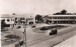 MOYEN CONGO POINTE NOIRE PLACE DU GOUVERNEUR ANTONETTI ANIMEE CARTE PHOTO DENTELEE - Pointe-Noire