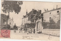 ARC LES GRAY   70  HAUTE SAONE   CPA  PLACE  DE LA LIBERTE - Sonstige & Ohne Zuordnung