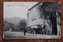 LES VANS (07) - PLACE OLLIER ET HOTEL D'ARDALHON - Les Vans