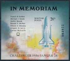 ** 1986 In Memoriam Challenger Vágott Blokk (4.500) - Autres & Non Classés