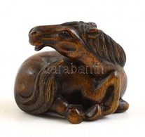 Fekvő Ló (netsuke), Faragott Rózsafa, Jelzett (olvashatatlan), Hibátlan, H:4 Cm, M: 3,5 Cm - Other & Unclassified