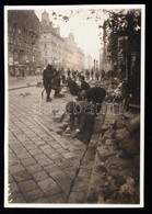 1930. November 13. Kinszki Imre (1901-1945): Útépítők, A Szerző által Feliratozott Vintage Fotóművészeti Alkotás, 6x9 Cm - Sonstige & Ohne Zuordnung