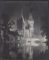 Cca 1940 Kerny István (1879-1963): Budapest, Városligeti Tó, Vajdahunyad Vára, Pecséttel Jelzett, Vintage éjszakai Felvé - Autres & Non Classés