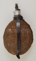 Cca 1939-1944 Német Wehrmachtos Katonai Kulacs, A Nemez Szakadozott, Sérült, Rajta Javítások, A Kupak Menete Kopott, L:  - Other & Unclassified