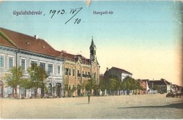 T3 1913 Gyulafehérvár, Karlsburg, Alba Iulia; Hunyadi Tér, Erzsébet Szálloda / Square, Hotel  (szakadás / Tear) - Non Classés