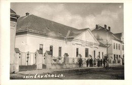 T2 1940 Szinérváralja, Seini; M. Kir. I. Sz. állami Kisdedóvoda, Kerékpáros Katona / Nursery, Kindergarten. Photo - Non Classés