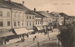 ** T2 Kassa, Kosice; Fő Utca, Grünwald Testvérek, Vizy Domokos üzletei. Nyulászi Béla Kiadása / Main Square, Shops - Ohne Zuordnung