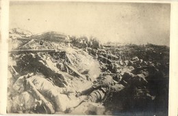** T2 'Csendélet' Csata Után, Halottak A Harctéren / WWI Austro-Hungarian K.u.K. Military, 'Still Life' After A Battle,  - Unclassified