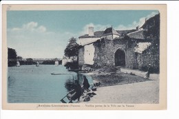 Availles-Limouzines - Vielles Portes De La Ville Sur La Vienne - Availles Limouzine