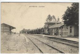 1 Cpa  Auneuil - La Gare - Auneuil