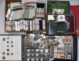 Alle Welt: Münzen, Medaillen Und Telefonkarten. Ein Interessantes Los Für Allrounder. Einige Alben U - Other & Unclassified