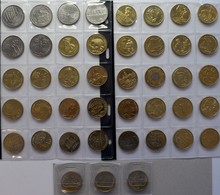 Polen: Sammlung 43 X 2 Zloty 1995-1999, Dabei Auch Die Seltene Münze 2 Zlote 1996 Zygmunt II. (KM# Y - Polen