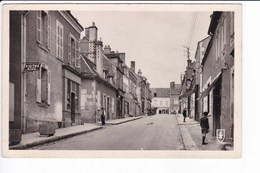 558 - CHATEAUMEILLANT - Rue De La Liberté - Châteaumeillant