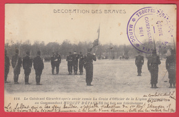 CPA- Militaria -1910- SIDI-BEL-ABBES* Décoration Des Braves -Cdt HUGUET D'ETAULES  -Soldat HABERTHUR ** 2 SCANS - Guerres - Autres