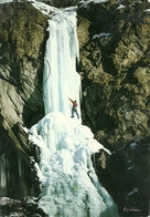 Scalatori (Rocciatori) Salita Su Cascata Ghiaccio, Ice Wall Climbing, Montee Sur Cascade De Glace, Grimpeurs, Climbers - Bergsteigen