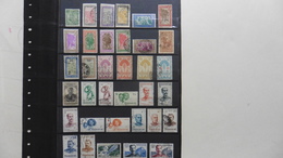 Afrique : France (ex-colonies & Protectorats) > Madagascar 35 Timbres Oblitérés - Gebraucht