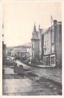 63 - ARDRES : Le Chateau Et Le Marché -  CPSM Dentelée Noir Et Blanc Format CPA - Puy De Dôme - Autres & Non Classés