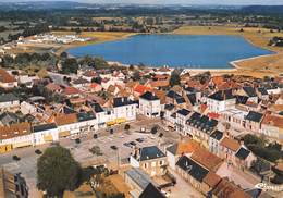 Le Mêle-sur-Sarthe - Vue Panoramique Aérienne - La Place - Le Lac - Le Mêle-sur-Sarthe