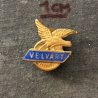 Delcampe - Badge Pin ZN007891 - Bicycle (cycling) Velvart - Cyclisme