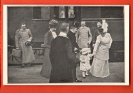 VAS-19 Royal Family.  Postcard From Belgium Or Holland. Not Used - Familles Royales