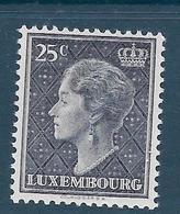 Timbres Neuf** Du Luxembourg, N°415 Yt, Grande Duchesse Charlotte - 1944 Charlotte Rechterzijde
