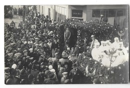 LES AIX D'ANGILLON (18) Carte Photo Cavalcade Défilé Devant Le Magasin Cousin Melin - Les Aix-d'Angillon