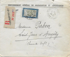 MADAGASCAR - 1933 - SEUL/ ENVELOPPE RECOMMANDEE Du GOUVERNEMENT GENERAL à TANANARIVE => ST JEAN D'ANGELY (CHARENTE INF.) - Briefe U. Dokumente