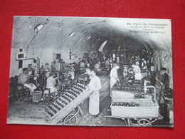 Delcampe - 51 - EPERNAY - " MAISON MOET ET CHANDON " - CHANTIERS DE DEGORGEMENT - " BELLE CARTE " - - Epernay