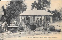 Guinée Française - Mission De Boffa, Enfants Cuisant Le Riz - French Guinea