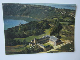 Delcampe - Landevennec. La Nouvelle Abbaye Saint Guenole Et L'anse De Penform. Iris Jos MX1354 - Landévennec