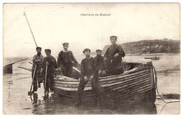 Delcampe - PÊCHE - Ouvriers En Radoub - BARQUE DE PÊCHE - BATEAU - MÉTIER - Fischerei