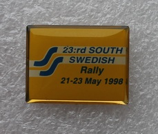 Delcampe - Pin's 23 Th South Swedish Rallye . 21/23 Mai 1998 . Rallye De Suède - Renault