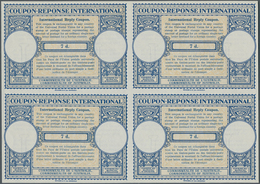 Australien - Ganzsachen: 1947. International Reply Coupon 7d (London Type) In An Unused Block Of 4. - Postwaardestukken