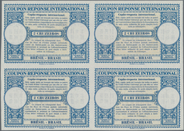 Brasilien - Ganzsachen: 1948. International Reply Coupon 2 Cruzeiros (London Type) In An Unused Bloc - Entiers Postaux
