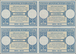 Brasilien - Ganzsachen: 1953. International Reply Coupon 2 Cruzeiros (London Type) In An Unused Bloc - Postal Stationery