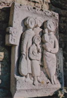 Delcampe - Taizé - Relief Fe Pierre - "Pélerins" - Cluny