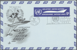 Vereinte Nationen - New York: 1959/2005 (ca.) AEROGRAMMES Great Stock Of Ca. 2.993 Airletters And Po - Other & Unclassified
