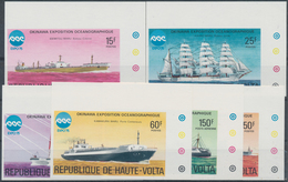 Thematik: Schiffe / Ships: 1900/2000 (ca.), Ships And A Few Lighthouse, Holding Of Stamps And Covers - Bateaux