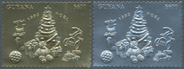 Thematik: Weihnachten / Christmas: 1993, Guyana. Lot Of 100 GOLD Stamps And 100 SILVER Stamps CHRIST - Navidad