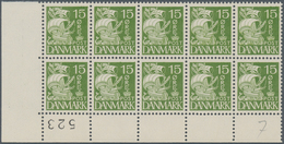 Dänemark: 1940, Caravelle 15öre Green With Quadrille Background In A Lot With 130 Stamps Incl. Sever - Brieven En Documenten