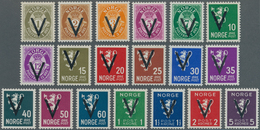 Norwegen: 1941, Definitives With Opt. 'V' (Victory Issue) Without Watermark In An Investment Lot Wit - Briefe U. Dokumente