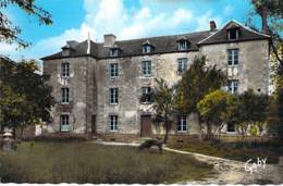 Delcampe - 53 - PRE EN PAIL : Chateau De La Chauvinière - CPSM Dentelée Colorisée Format CPA - Mayenne - Pre En Pail