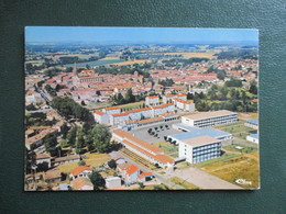 Delcampe - CPA 82 CAUSSADE VUE PANORAMIQUE AERIENNE LE C.E.S EN 1 ER PLAN - Caussade