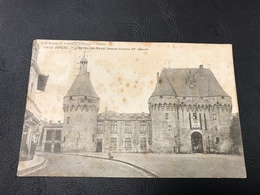 Delcampe - 1833 - JONZAC L’Hotel De Ville (Ancien Chateau Du XVe Siecle) - Jonzac