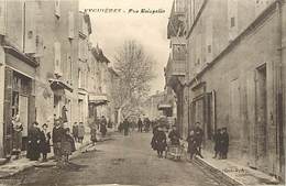 Dpts Div.-ref-AF696- Bouches Du Rhône - Eyguieres - Rue Boisgelin - Arriereplan Cafés - Cafe - Carte Bon Etat - - Eyguieres