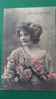 CPA SAINTE CATHERINE JEUNE FEMME AU BOUQUET DE ROSES 1914  265 - Sainte-Catherine