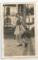 Carte Photo Arcachon 33 Gironde Femme Danse Imitant Josephine Baker Devant Villa A Identifier - Te Identificeren