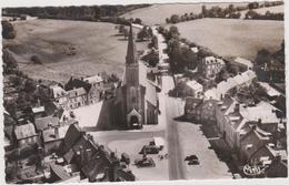 Orne :  Près Flers :  ATHIS De L ' Orne : La  Place De L église - Athis De L'Orne