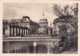 Delcampe - AK Potsdam - Stadtschloss Und Nikolaikirche (39050) - Potsdam
